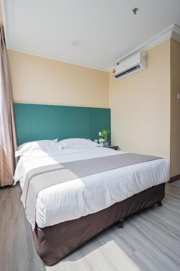 Hotel 28 Titiwangsa Куала Лумпур Екстериор снимка